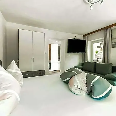 Hotell In With A Cozy Terrace 2*
